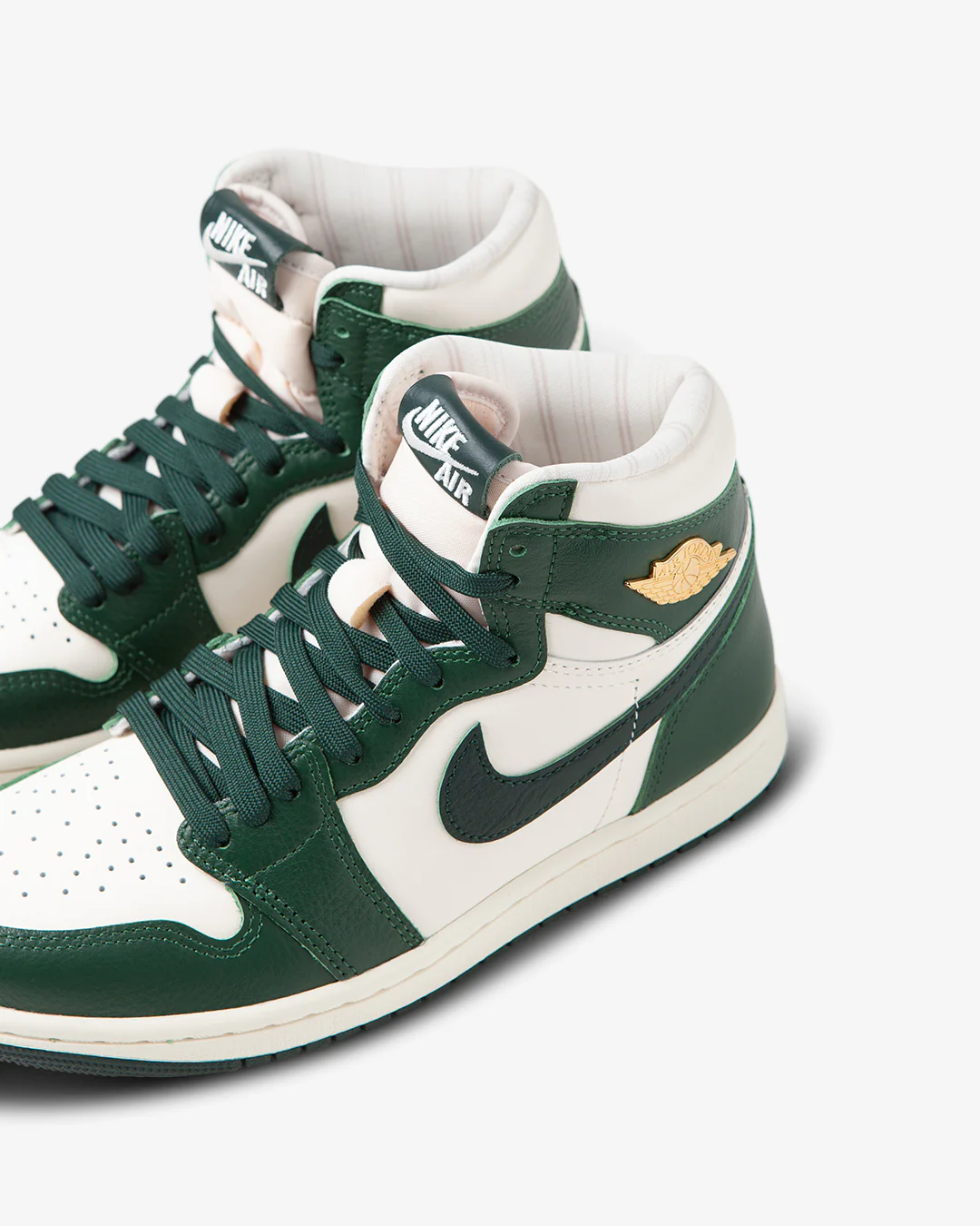 Air Jordan 1 Retro High OG W Pale Ivory/Pro Green - Image 4