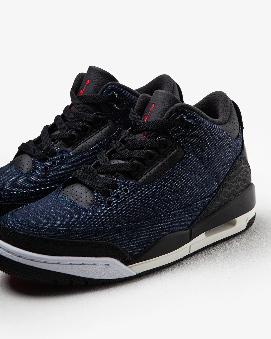 Air Jordan 3 SP x Levi's Denim/Black-Sail - Image 4