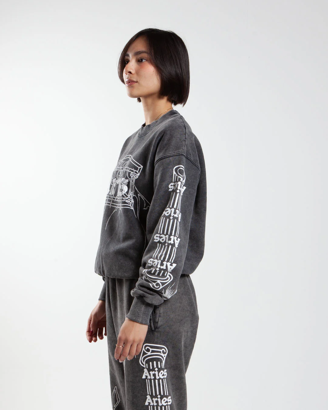 Aries Arise Aged Overlord Sweatshirt - Image 2