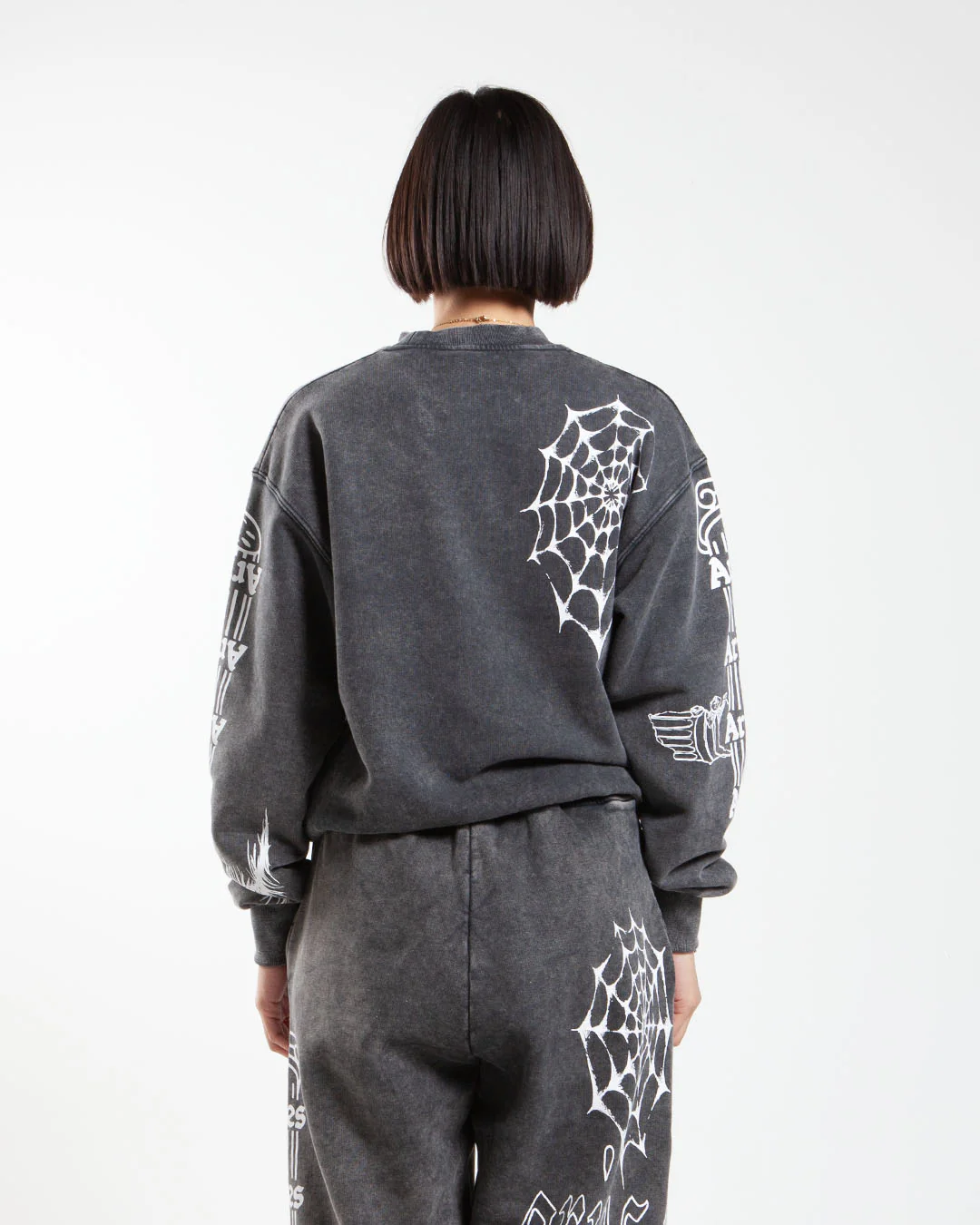 Aries Arise Aged Overlord Sweatshirt - Image 3