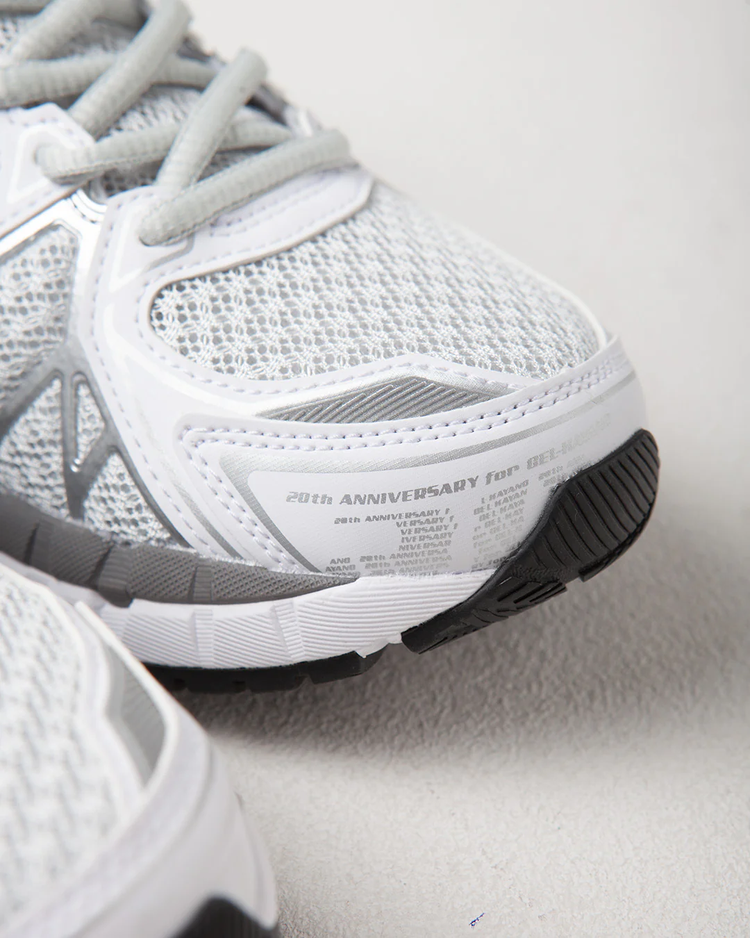 Asics Gel-Kayano 20 Glacier Grey/Glacier Grey - Image 4