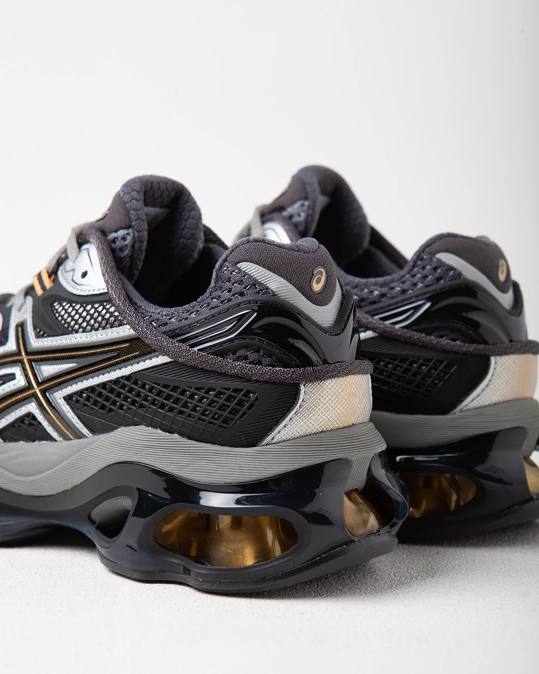 Asics Gel-Kinetic 2.0 Clay Grey/Black - Image 5