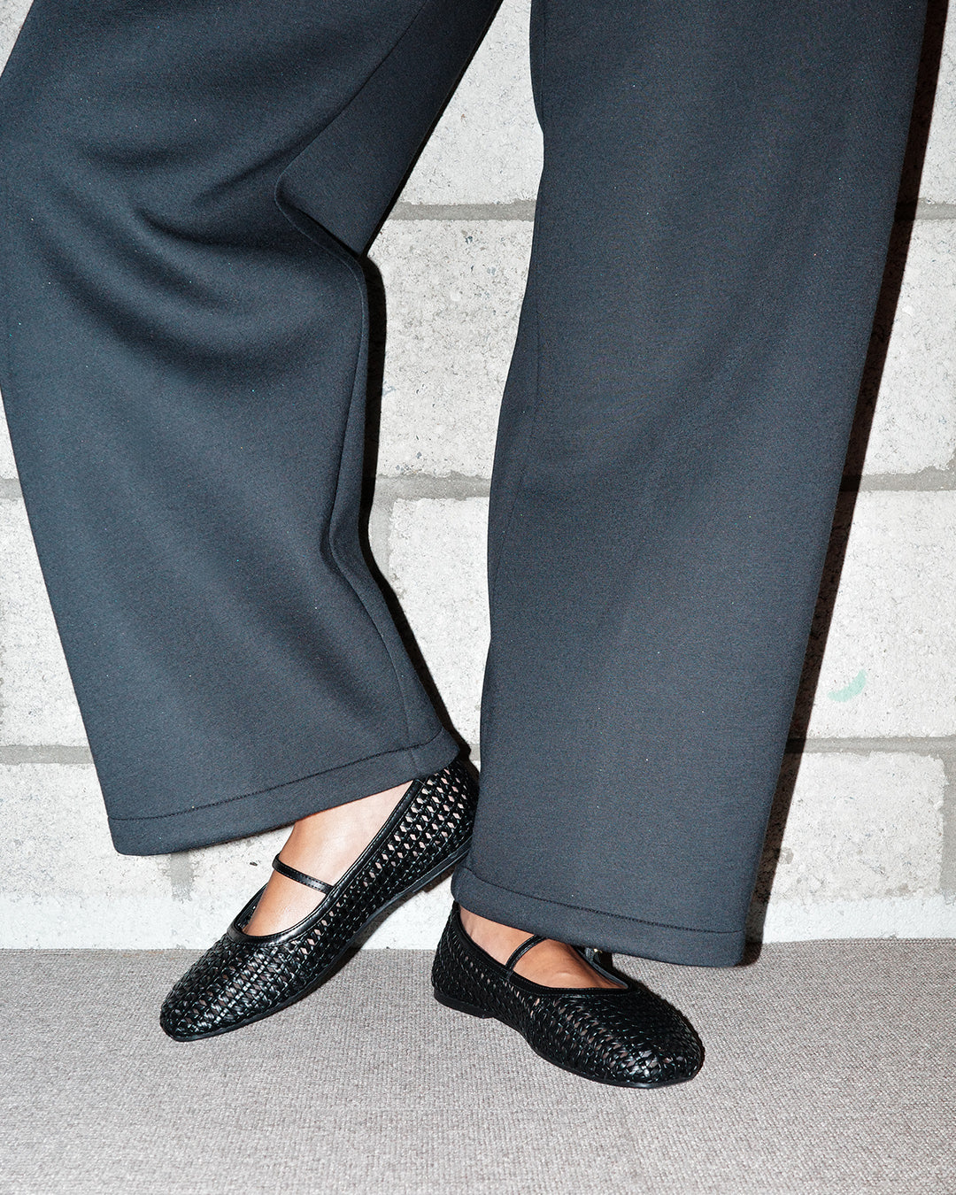 Clarks Livia Sky Black Weave - Image 4