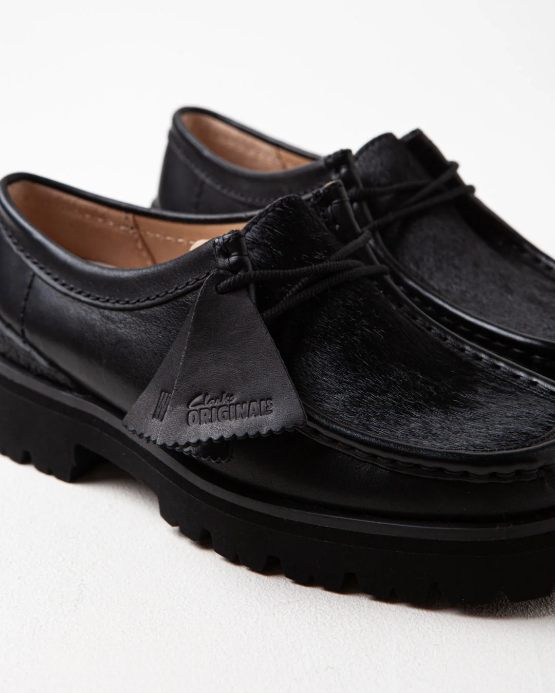 Clarks Originals Walla Yukoner Black Combination Leather - Image 4