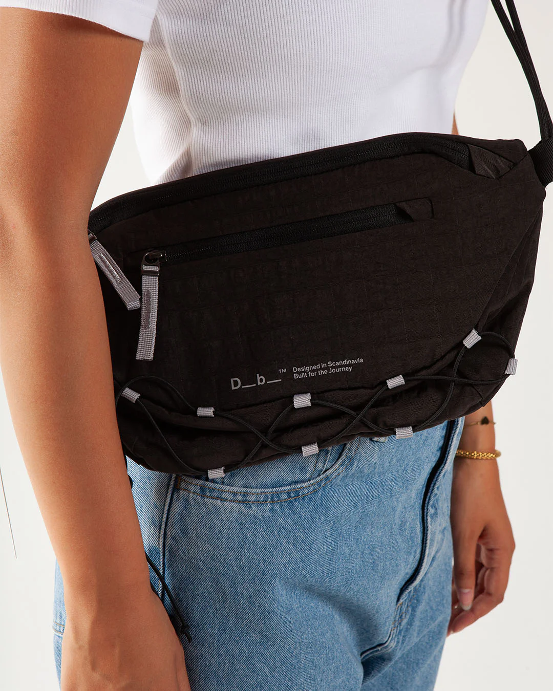 DB Journey Roamer Pro Sling Bag 6L Charcoal Grey - Image 2