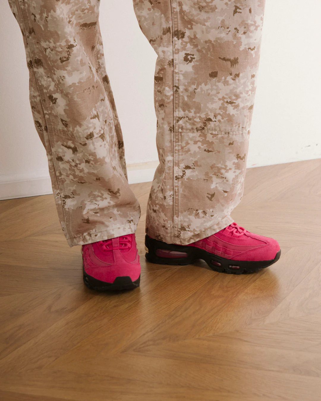 Nike Air Max 95 OG Fireberry Pink - Image 3
