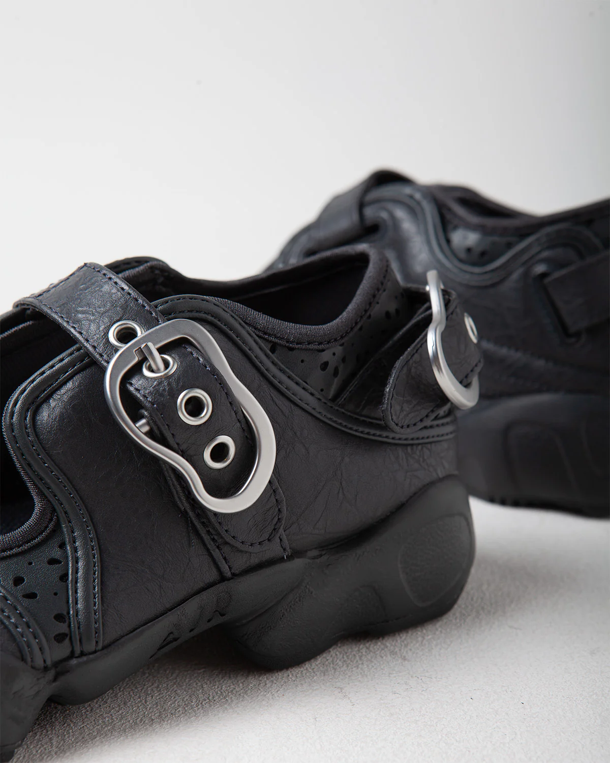Nike Air Rift Leather Anthracite/Metallic Silver - Image 4