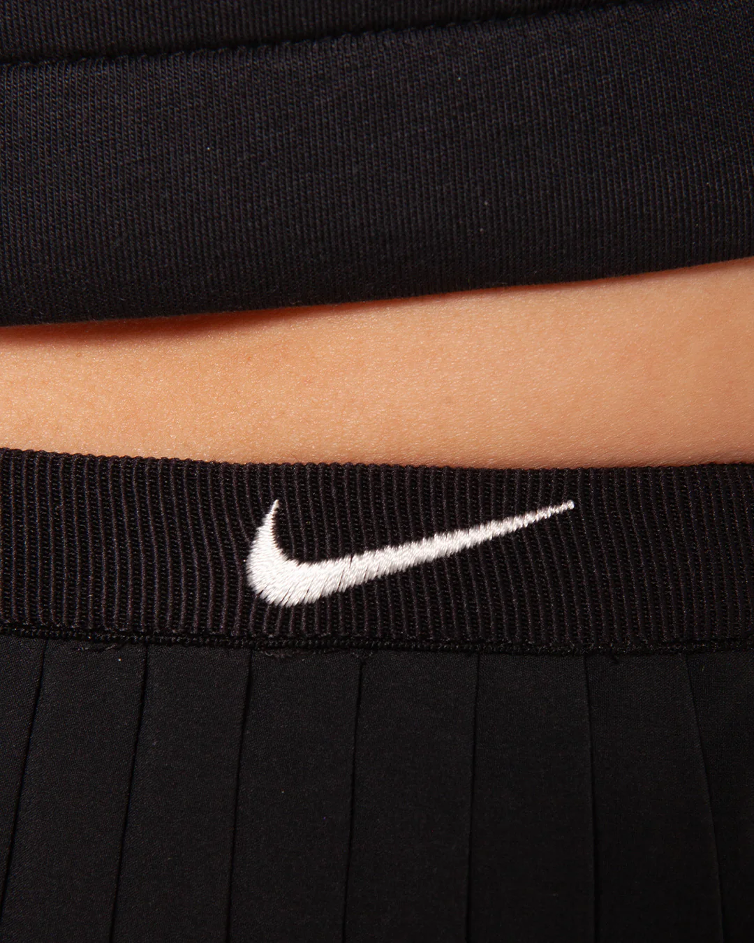 Nike Sportswear Knife Pleat Skirt Black - Image 4