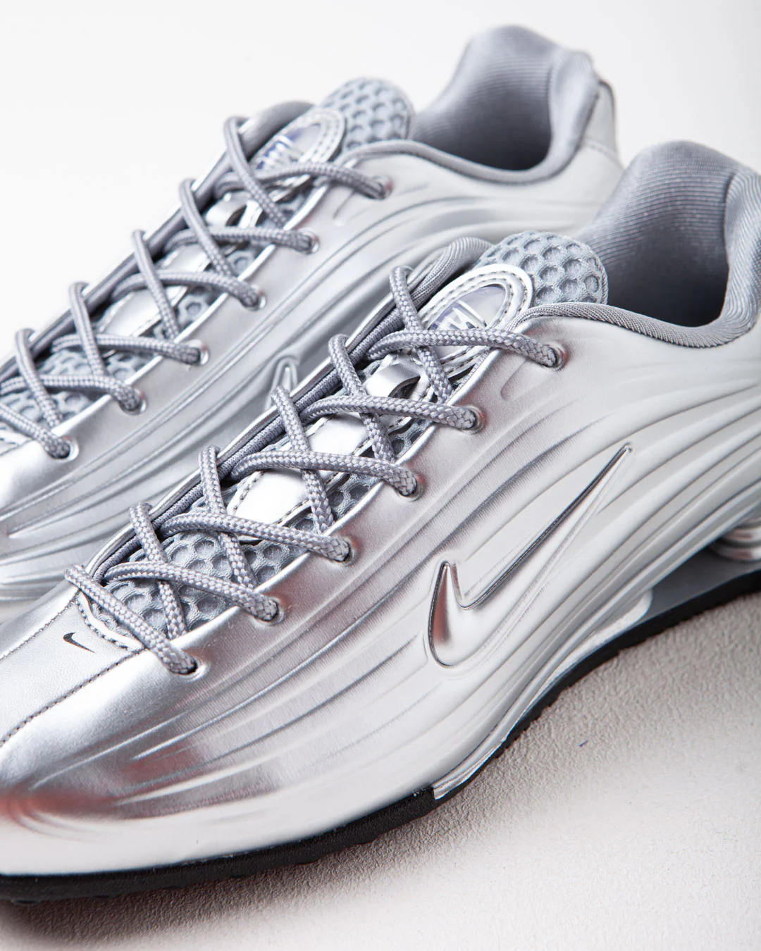 Nike W Shox Z Silver/Metallic Silver - Image 4