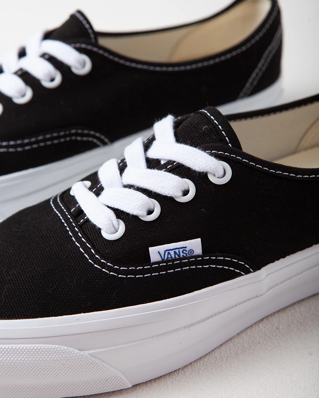 Vans Authentic Reissue 44 LX Black/White - Image 4