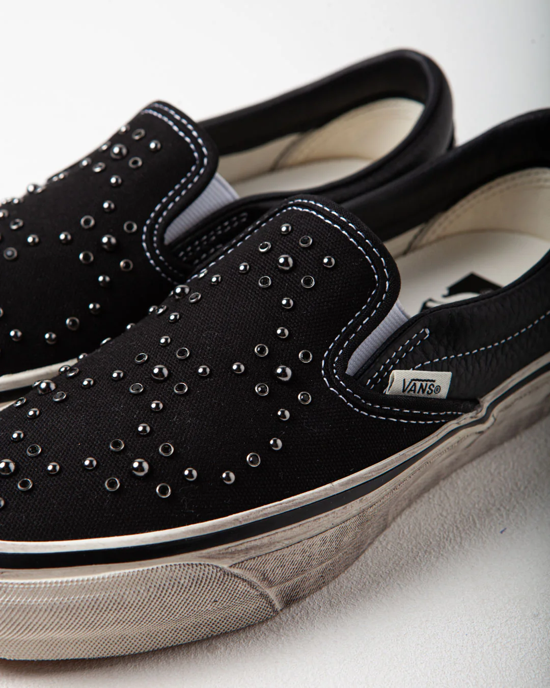 Vans LX Classic Slip-On 98 Pearlised Black/Black - Image 4