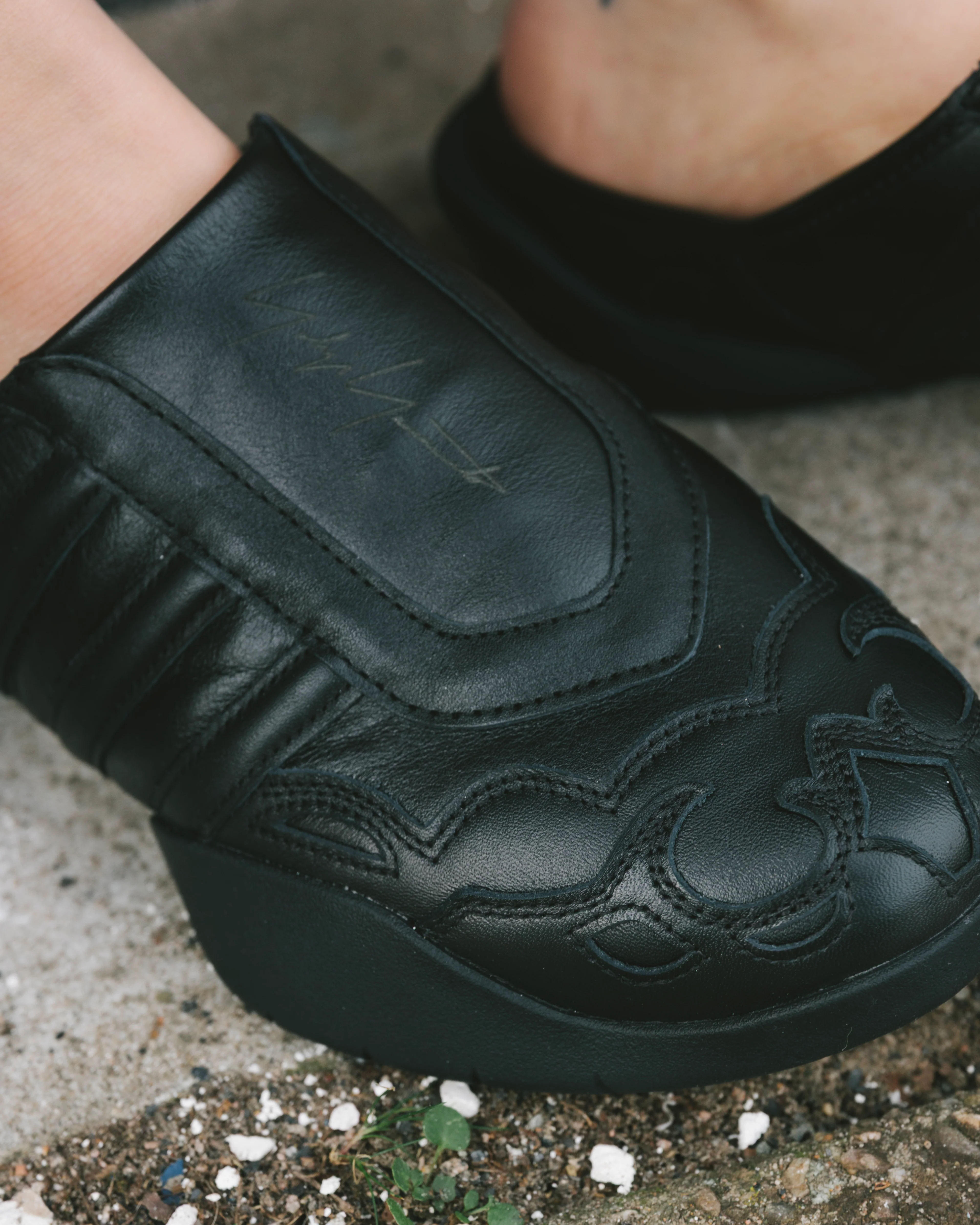 Y-3 Regu Mule Black - Image 5